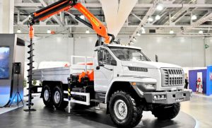 Foto Camión Plataforma URAL NEXT Modelo URAL 4320-5911-78. Grupo GAZ. Rusia.
