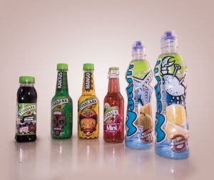 Foto Línea de jugos, néctares y bebidas de frutas naturales y vegetales. Tymbark. Grupo Maspex. Polonia.