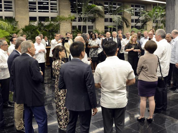 El Presidente de la República de Cuba, Miguel Díaz-Canel Bermúdez, sostuvo un encuentro con participantes en FIHAV 2019