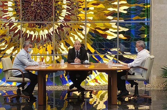 Mesa Redonda. Foto: Presidencia Cuba/ Telegram.