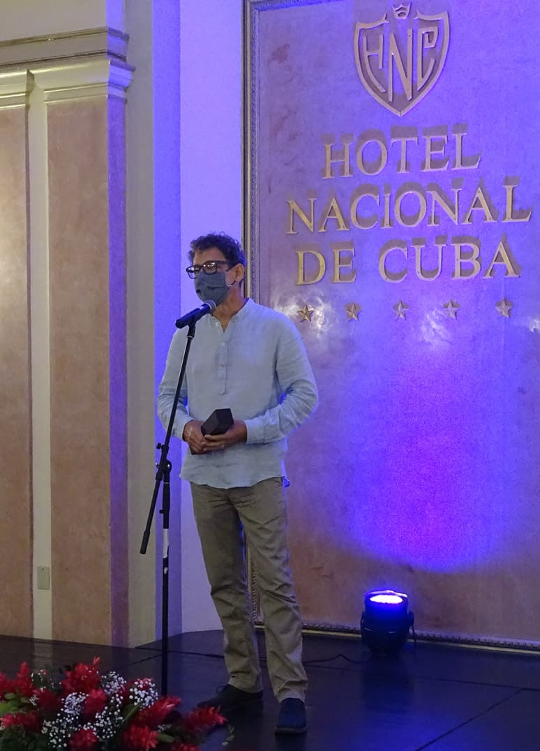 Pepe Menéndez_Premio Nacional de Diseño